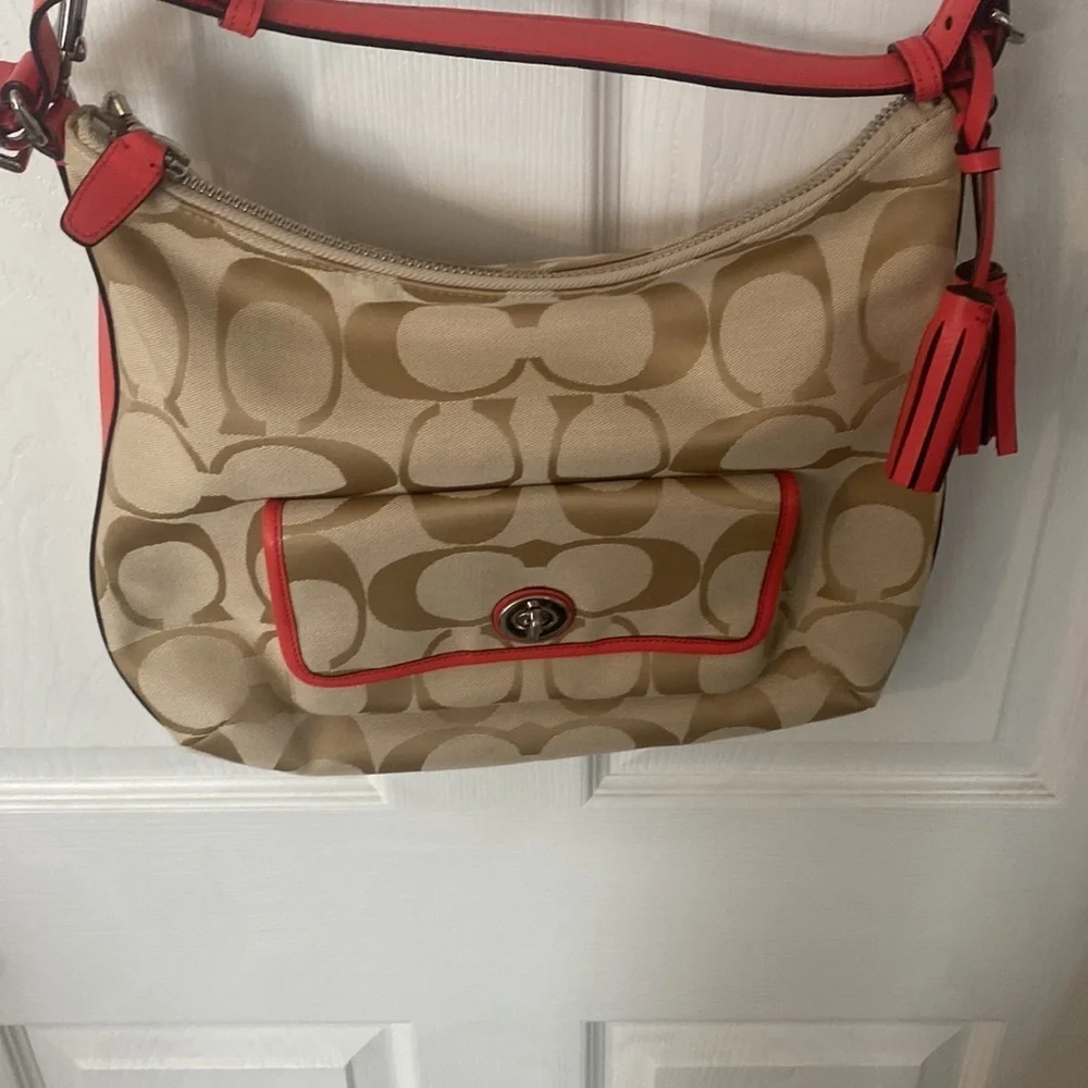 Coach Shoulder & crossbody Canvas Signature Logo purse